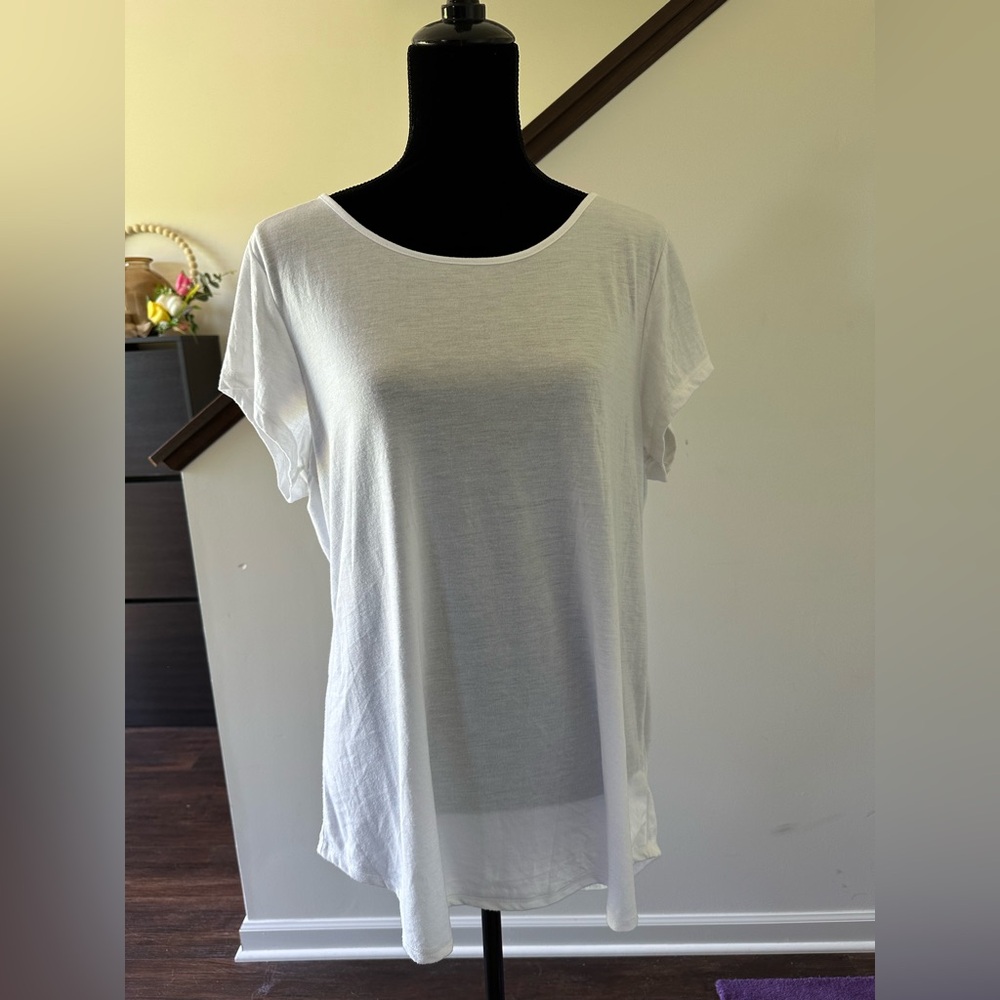 Women’s Mossimo‎ Supply Co White T-Shirt